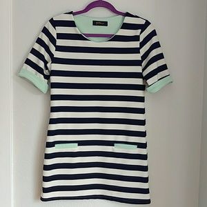 NWOT Chic Strip Dress